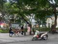 Thi lớp 10 chuyên tại Hà Nội: Phụ huynh đỏ mắt tìm chỗ ăn, chỗ ngủ cho con