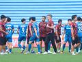 Bóng đá Việt Nam với yếu tố cần cù và thông minh