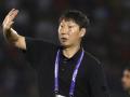HLV Kim Sang-sik dẫn dắt dàn sao Thái Lan, Việt Nam đối đầu Man Utd