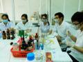'Phao cứu trợ' sinh viên nghèo khi học phí tăng mạnh
