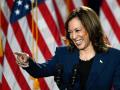 Bà Harris dẫn trước ông Trump trong thăm dò mới nhất