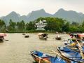 Khai hội chùa Hương vào mùng 6 Tết Quý Mão