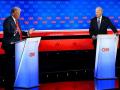 Ông Biden ra sức trấn an cử tri, ông Trump ra thách thức mới
