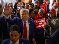 Ông Trump lại tung đòn mới