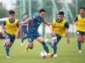 U23 Việt Nam lên đường với bộn bề lo toan