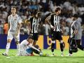Neymar bật khóc rời sân chỉ sau 34 phút thi đấu, điều gì đang xảy ra?