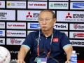 HLV Park Hang-seo nói gì về tình huống dẫn tới thẻ đỏ của cầu thủ Malaysia?