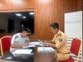 Xử phạt tài xế ô tô che biển số bằng dòng chữ "Happy Wedding"