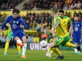 Chelsea thắng giữa tâm bão