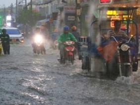 Bão số 3 suy yếu thành áp thấp nhiệt đới trên Biển Đông