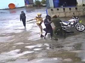 Vụ công an đánh 2 thiếu niên: Tước danh hiệu CAND 3 cán bộ