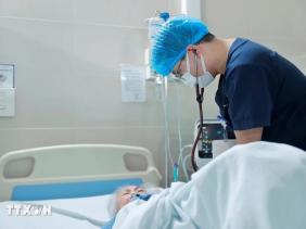 COVID-19 quay trở lại: Ai cần điều trị tại bệnh viện nếu mắc virus?