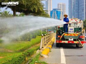 Mùa xuân nóng nực bất thường, hầu như không mưa phùn, nồm ẩm, không 'rét nàng Bân'