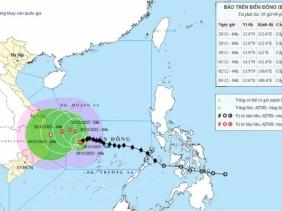 Bão số 15 giảm cường độ, đổi hướng và tiếp tục di chuyển chậm