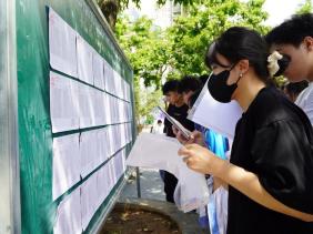 Tổ hợp truyền thống C00, A00 dần biến mất, các trường đại học giải đáp lý do