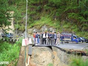 Lâm Đồng công bố tình huống khẩn cấp về thiên tai trên đèo Prenn