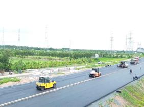 ĐẰNG SAU NHỮNG MÉT BÊ TÔNG NHỰA TRÊN GÓI THẦU J3
