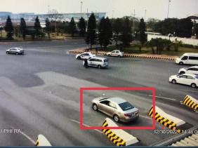 Phạt hành chính tài xế taxi "chặt chém" khách Nhật Bản tại sân bay Nội Bài