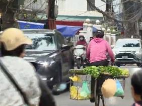 Vỉa hè và sinh kế cho người nghèo: Bài toán khó cần tìm lời giải