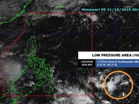 Áp thấp gần Biển Đông dự báo mạnh lên thành siêu bão