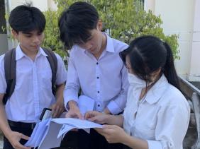 Thi tốt nghiệp THPT 2023: Đề toán khó, nhiều thí sinh 'khoanh lụi' từ câu 40