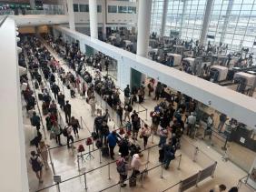 Nhiều sân bay Mỹ 'vỡ trận' do chính phủ đóng cửa kéo dài