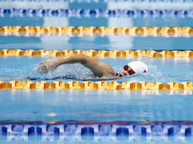 Vi Thị Hằng phá sâu kỷ lục môn bơi Para Games 12