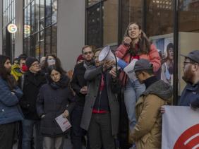 Nhân viên Google biểu tình để phản đối lương thấp và sa thải hàng loạt