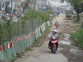 TP Hồ Chí Minh: Dân khổ vì 2,5 km đường làm 7 năm chưa xong