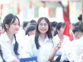 Miễn hoàn toàn học phí từ mầm non đến phổ thông trên toàn quốc