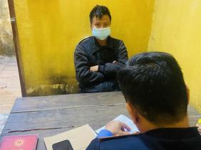 Người đàn ông đấu điện vào cổng sắt để sát hại bạn gái