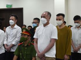 Đề nghị tuyên phạt cựu công an 'chạy án' cho cựu Giám đốc BV Thủ Đức 9-10 năm tù