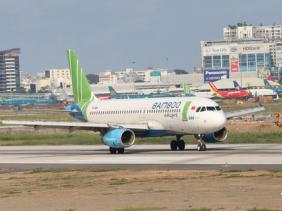 Cục Hàng không 'thúc' tiến độ sửa đường băng Tân Sơn Nhất, đưa vào khai thác trước 25-4