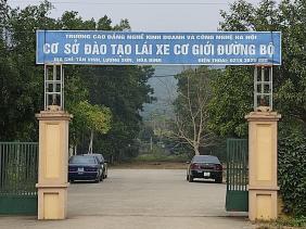 Hòa Bình: Khởi tố Giám đốc và 2 cán bộ Trung tâm đào tạo lái xe