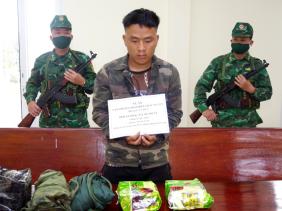 Hà Tĩnh: Bắt giữ đối tượng vận chuyển 2 kg ma túy từ nước ngoài về Việt Nam