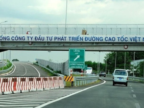 "Ông trùm" cao tốc VEC thu hơn 12 tỷ đồng tiền phí mỗi ngày