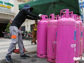 Giá gas tăng thêm 20.000 đồng mỗi bình 12kg