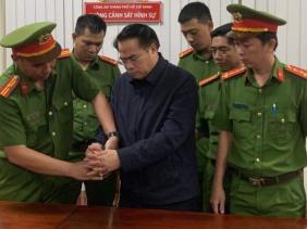 Cục trưởng Đặng Việt Hà nhận tiền để cấp phép trung tâm đăng kiểm