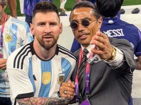 FIFA mở cuộc điều tra hành động của 'Thánh rắc muối' tại chung kết World Cup 2022