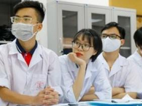 Tuyển sinh 2025: Đại học Y Hà Nội dành 40% cho tuyển thẳng, cộng điểm với IELTS từ 5.5