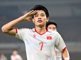 Đình Bắc ngược dòng ngoạn mục trước 2 ngôi sao Trung Quốc