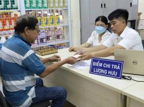 Đề xuất tăng tuổi nghỉ hưu cho một số công chức lên 70