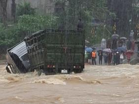 Dự báo 2 ngày tới miền Trung mưa lớn, có nơi trên 250 mm