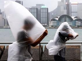 Trung Quốc: Hong Kong nâng cảnh báo bão Saola lên mức cao nhất