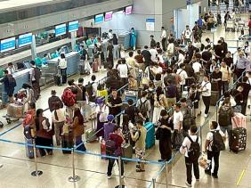 Lịch nghỉ Tết dương lịch gấp gáp, lúng túng chọn đi xa hay gần