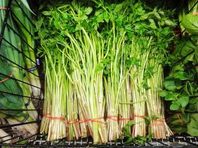 4 nhóm người nên tránh ăn rau cần kẻo rước họa vào thân