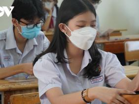 Ngày đầu thi vào lớp 10 tại TP.HCM: Đề thi vừa sức với học sinh