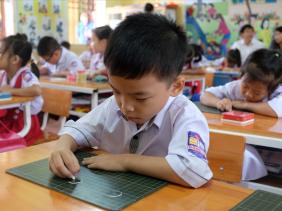 "Nóng" vấn đề quá tải trường lớp, Hà Nội đề xuất giải pháp khắc phục