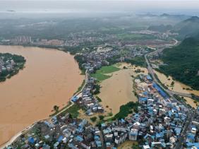 Trung Quốc triển khai các biện pháp ứng phó với lũ lụt kỷ lục