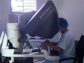 Áp dụng hệ thống Robot hiện đại trong điều trị ung thư thận